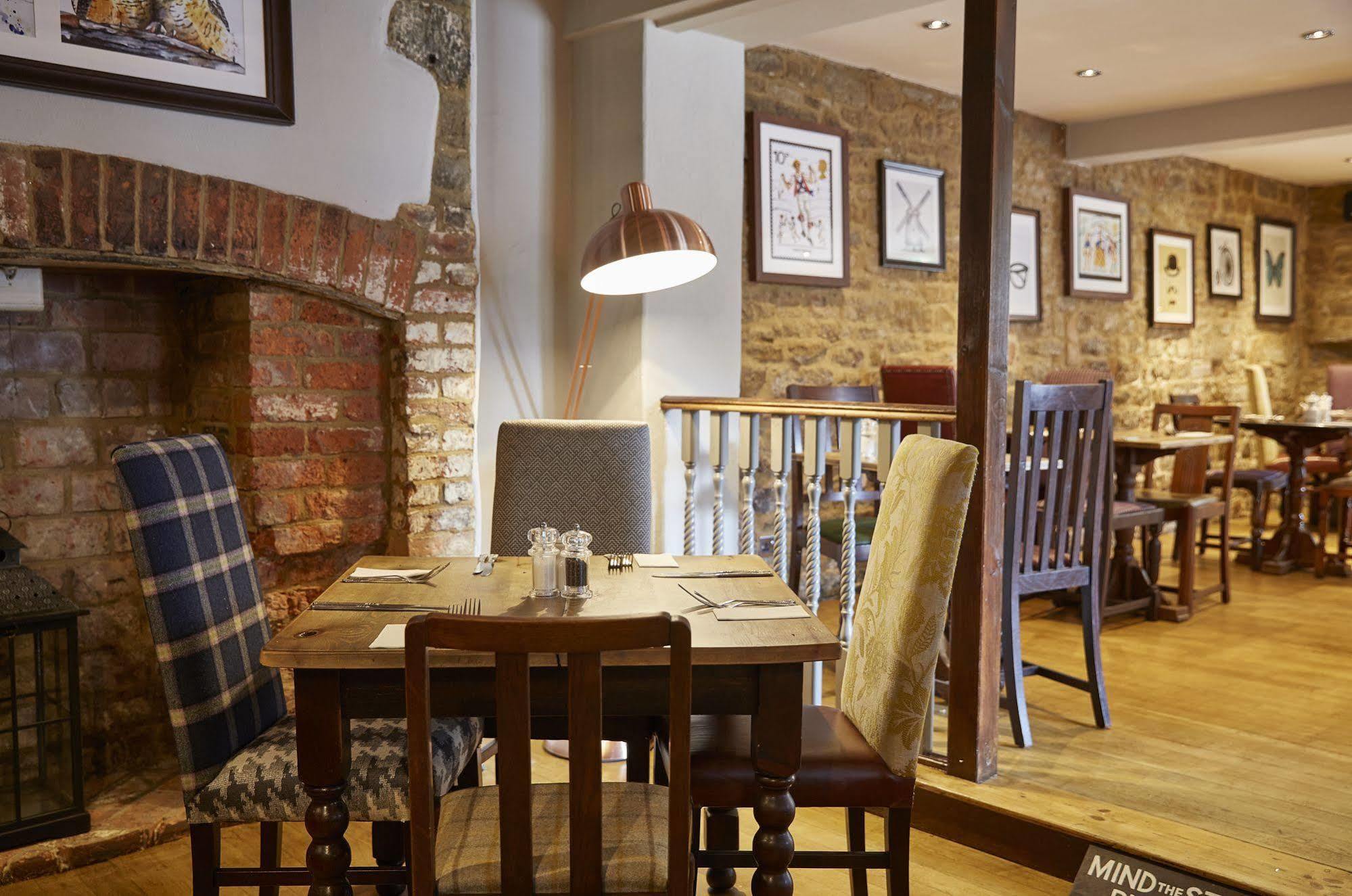 Red Lion Hotel By Greene King Inns Adderbury Exterior foto